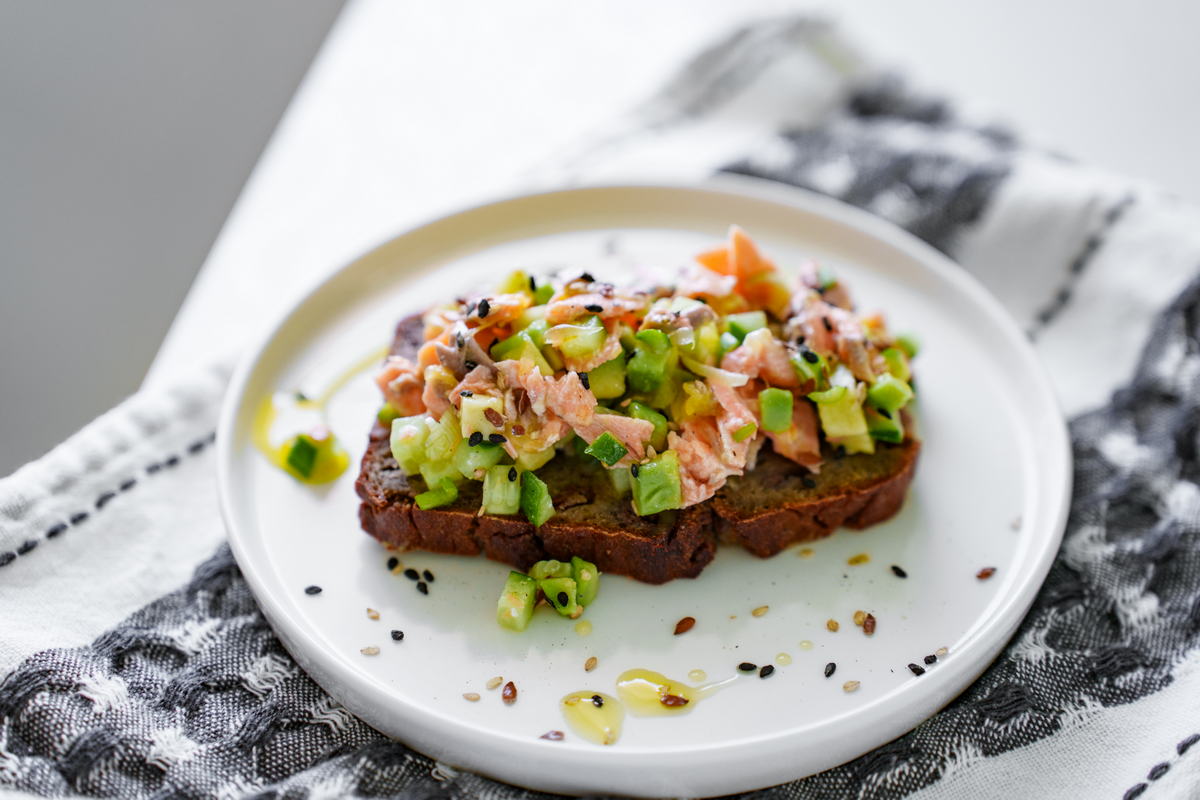 Тост с семгой «Антресоль вкуса»